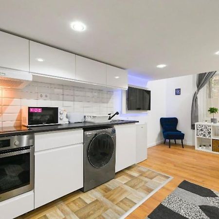 Lovely Studio Flat In Damjanich Street - Leonard Budapest Luaran gambar
