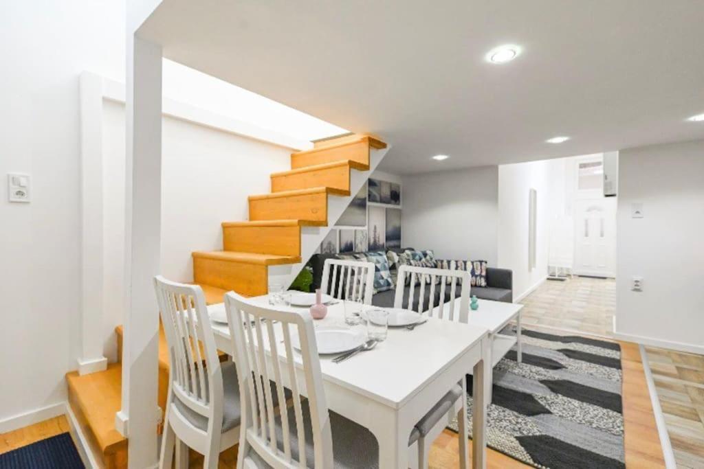 Lovely Studio Flat In Damjanich Street - Leonard Budapest Luaran gambar